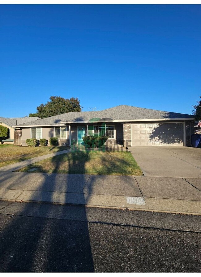Photo - Beautiful 3 BEDROOM 2 BATH HOME IN MODESTO...