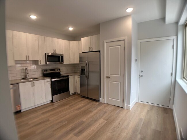 Photo - 3221 N 13th St