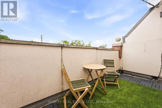Photo - 115 Roncesvalles Ave Unit 3