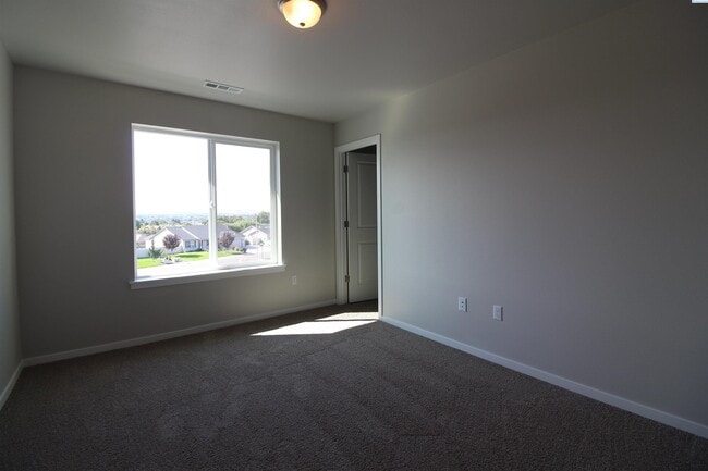 Photo - 3 Bed/2.5 Bath West Pasco Townhouse
