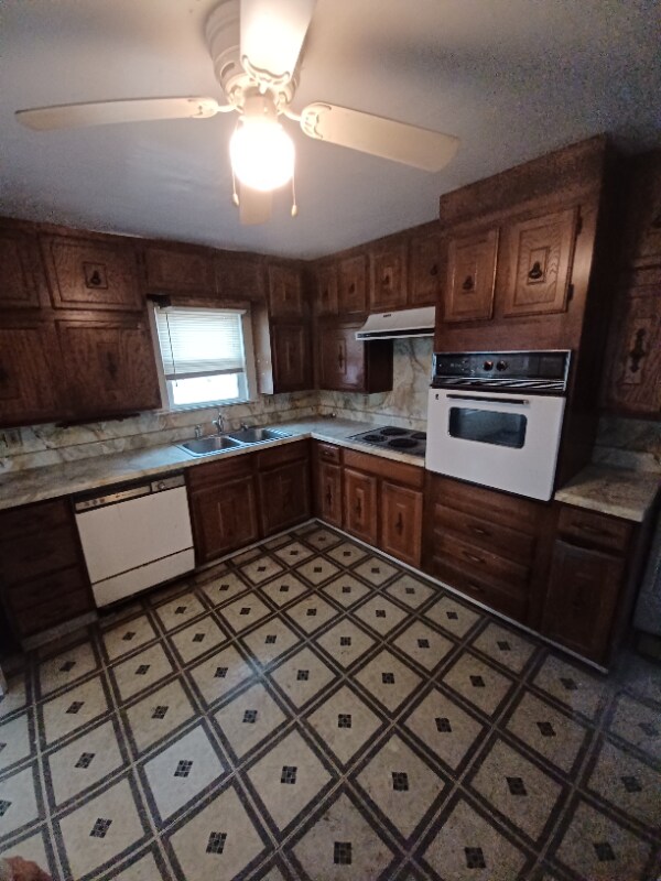 Photo - 403 Eldon St