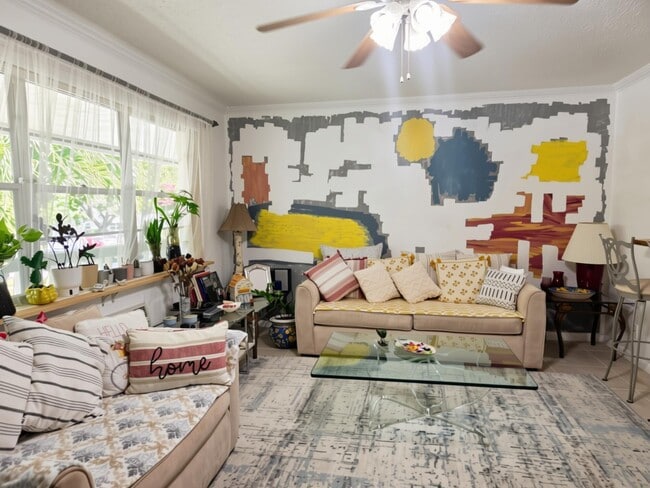 Photo - 563 Durham Cir