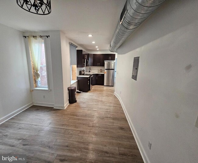 Photo - 617 E Locust Ave