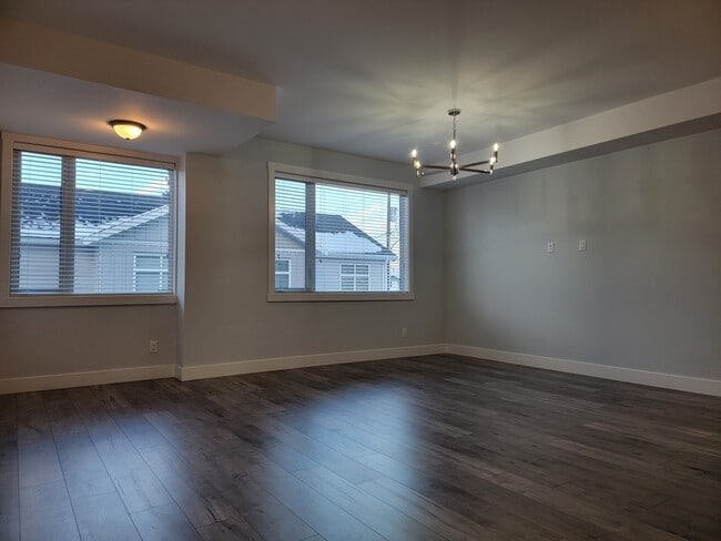 Photo - 250 Nickel Rd