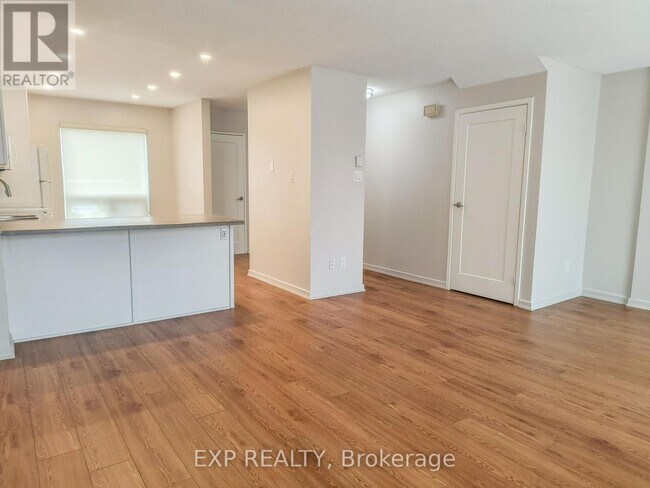 Photo - 971 Gulf Pl