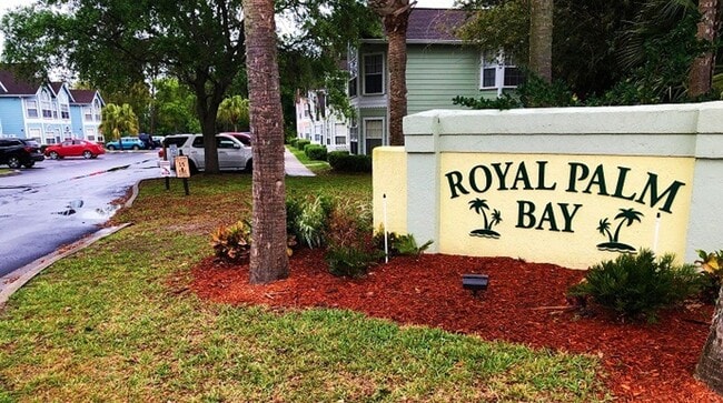 Building Photo - Condo for rent -3 Bed, 2 Bath Condo in Royal Palm Bay
