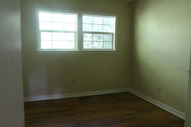 Photo - 1815 W Broad Ave