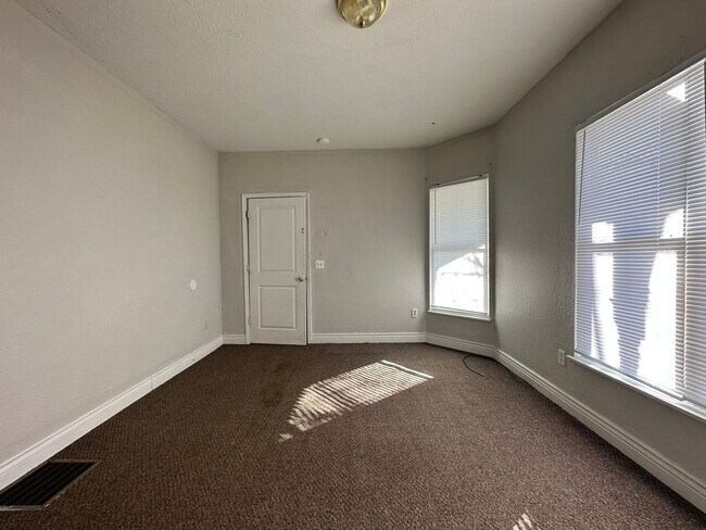 45 McKinley Ave S