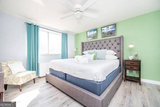 Photo - 215 Piedmont Ave NE Unit APT 807