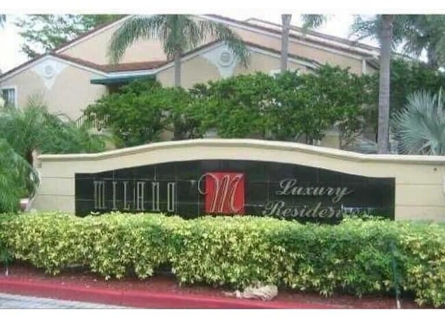 Photo - 1749 Village Blvd Unidad 103 Rental