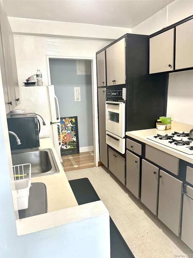 Photo - 89-15 Parsons Blvd Unidad 9