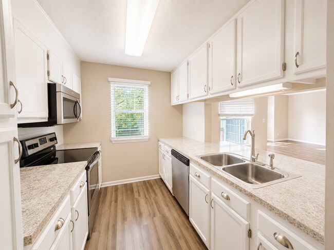 Photo - 5020 Thoroughbred Ln Unit G