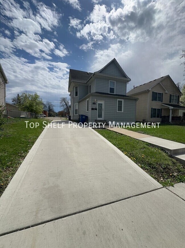 Photo - 1314 Harrison Ave Unidad 2