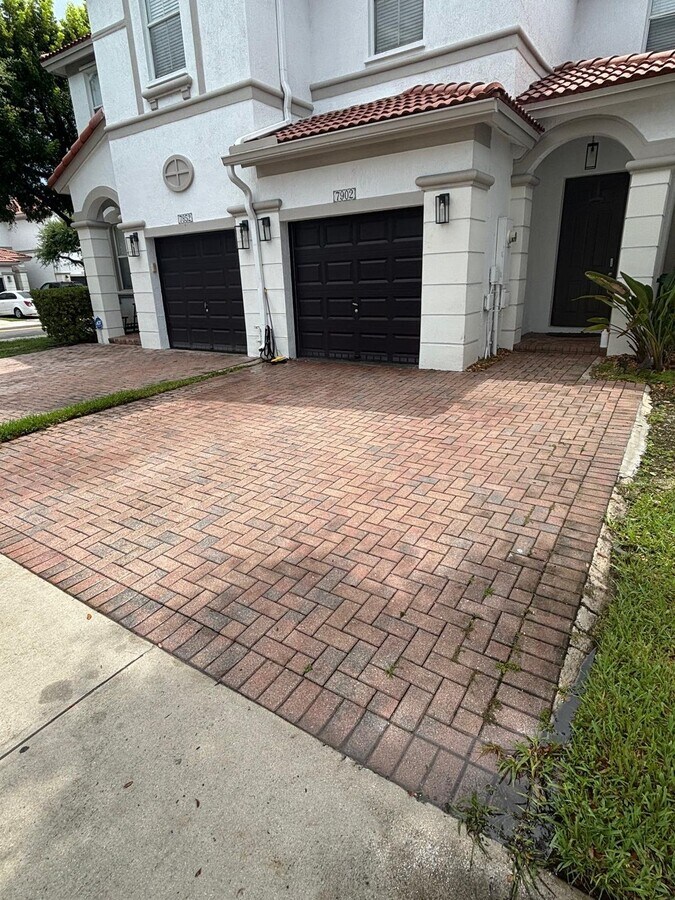 Photo - 7902-nw107 NW 107 Ct