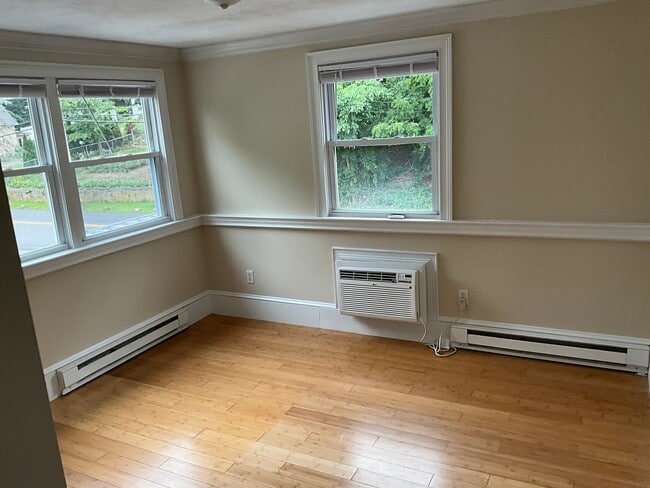 Photo - 469 Mt Hope St Unit 2