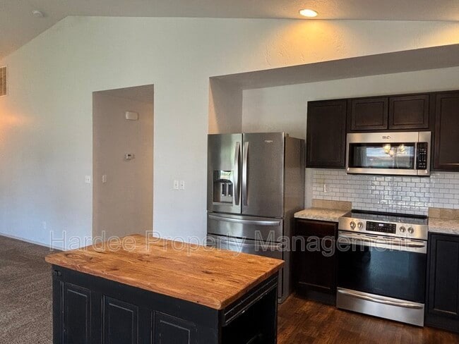 Photo - 8228 W Snohomish St