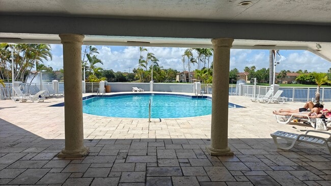 Photo - 8610 SW 212th St Unit 203