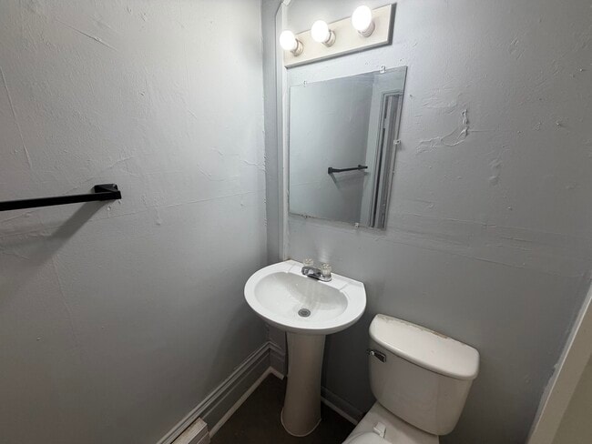 Photo - 1137-1 Walnut-