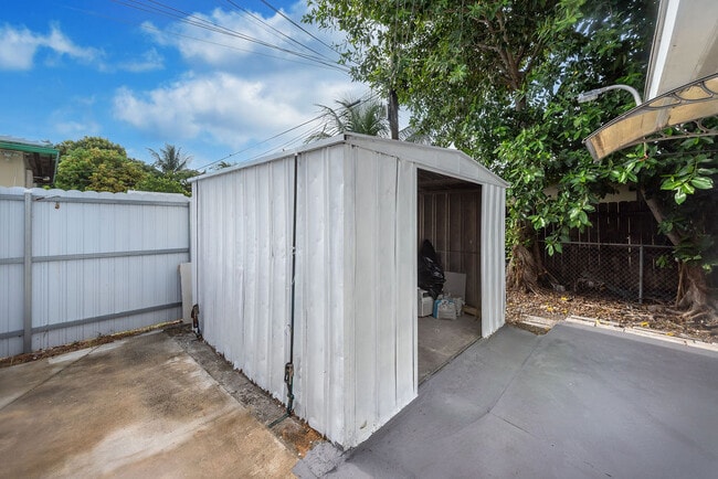 Photo - 321 NW 21st Ave