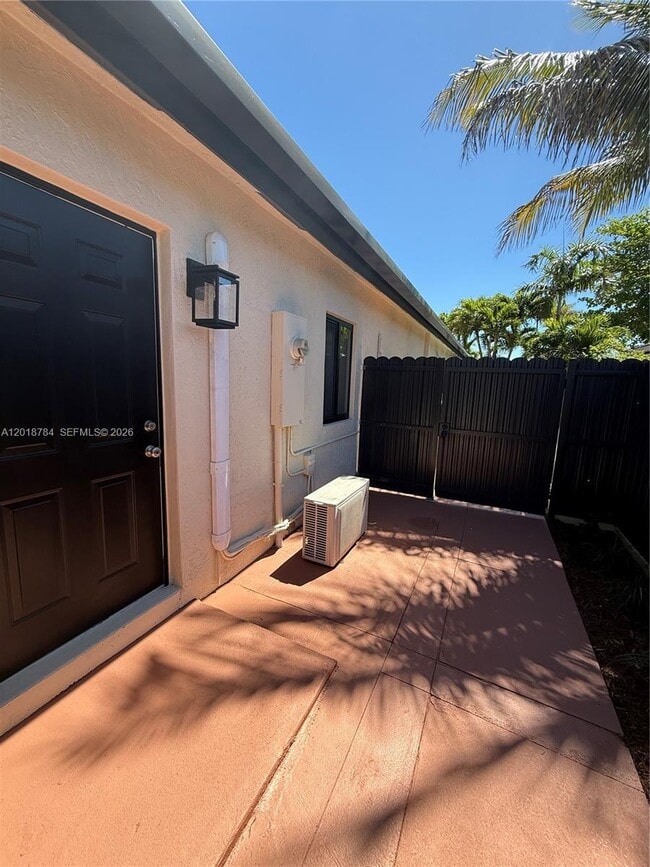 Photo - 16330 SW 52nd St Unit 1