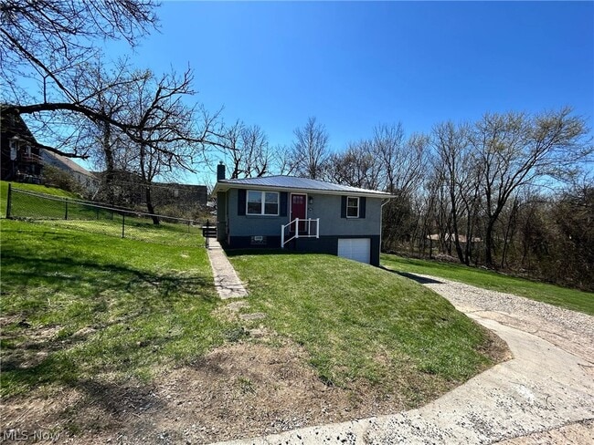 Photo - 155 Canton Rd