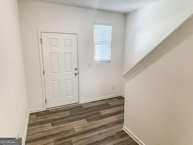 Photo - 305 Penn Sta Wy