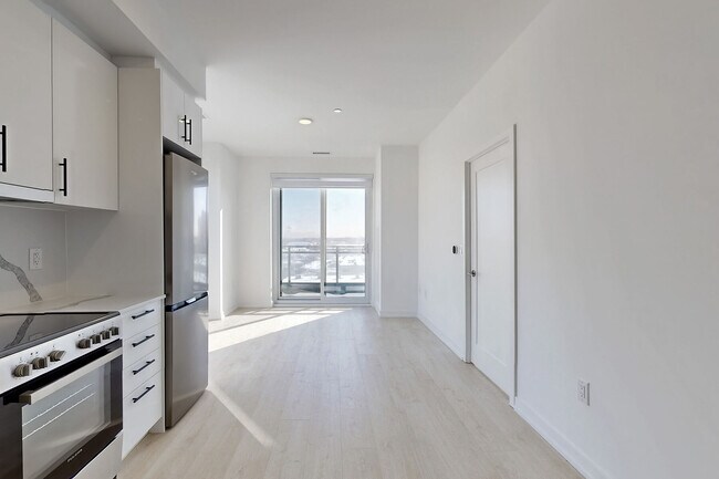 Photo - 9751 Markham Rd