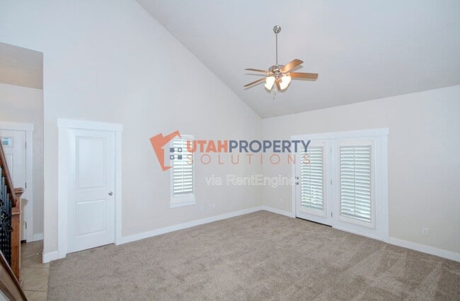 Photo - 1046 Quarry View Way