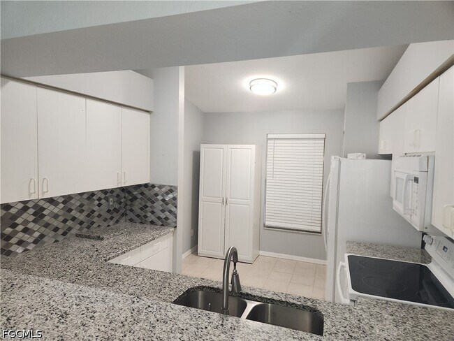Photo - 9660 Victoria Ln Unit A301