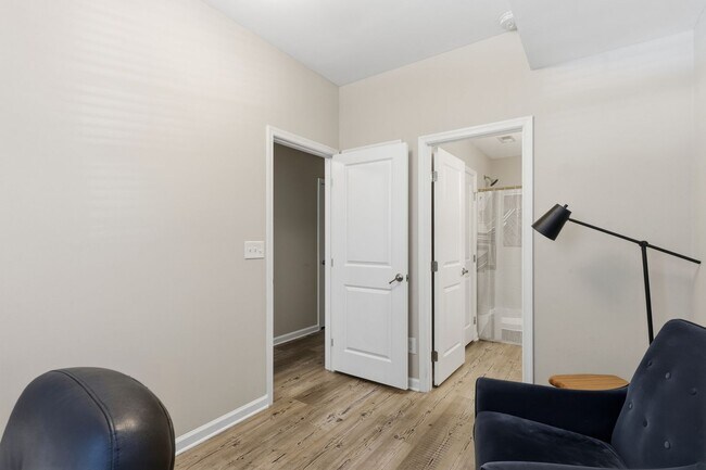 Photo - Stylish 3bd 3.5bath townhome for rent in the highly desirable Vermillion