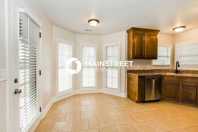 3 Bedroom Pet-Friendly Home in HUNTSVILLE, AL with Main Street Renewal