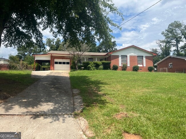 Photo - 1314 Greenbriar Dr House