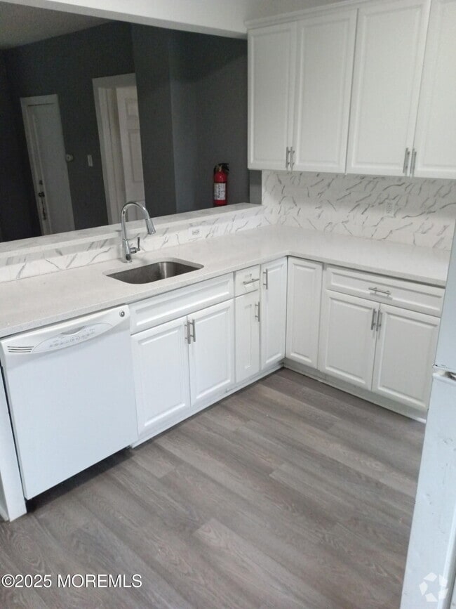 Building Photo - 154 Ridge Ave Rental