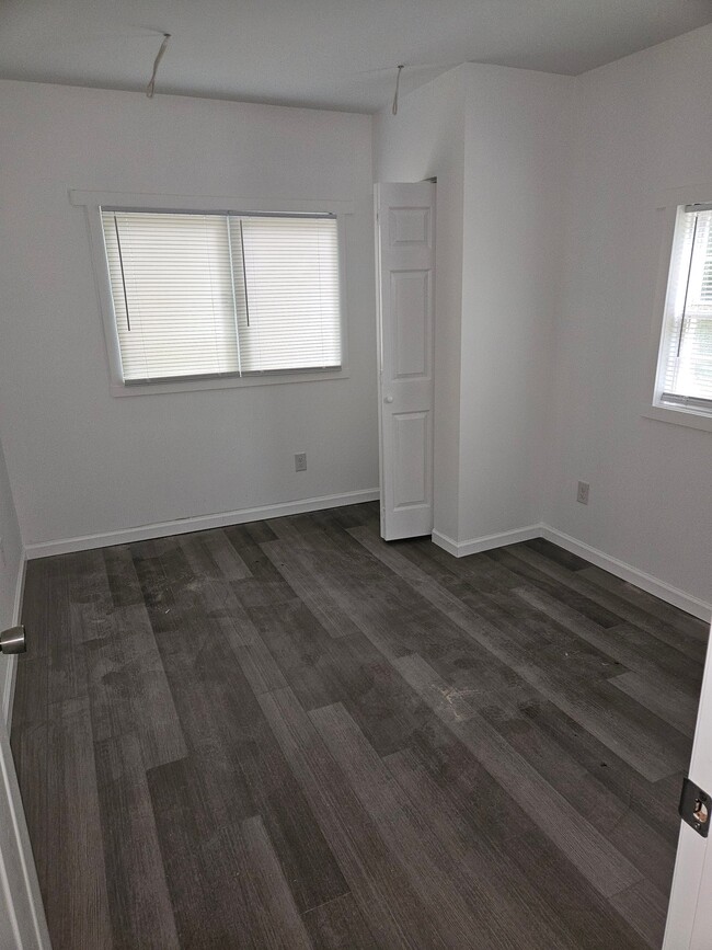 Photo - 1157 Faulkner Rd