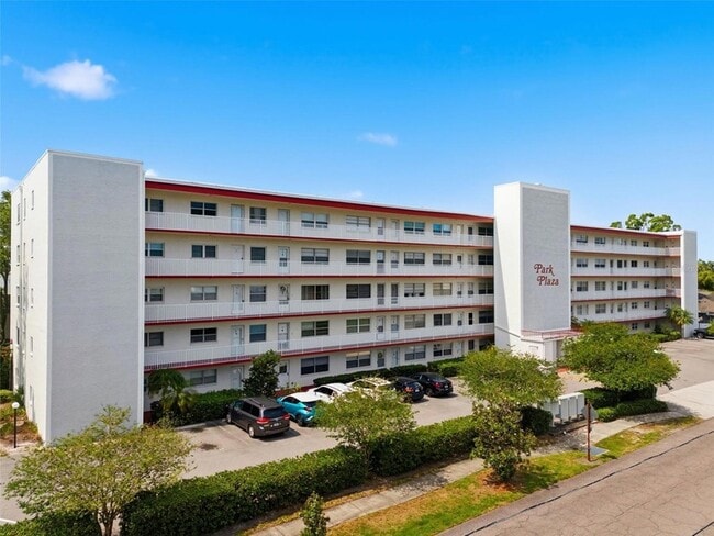 Building Photo - 5060 76th Ave N Unit 409