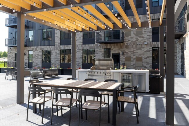 Photo - Fredrik Apartments