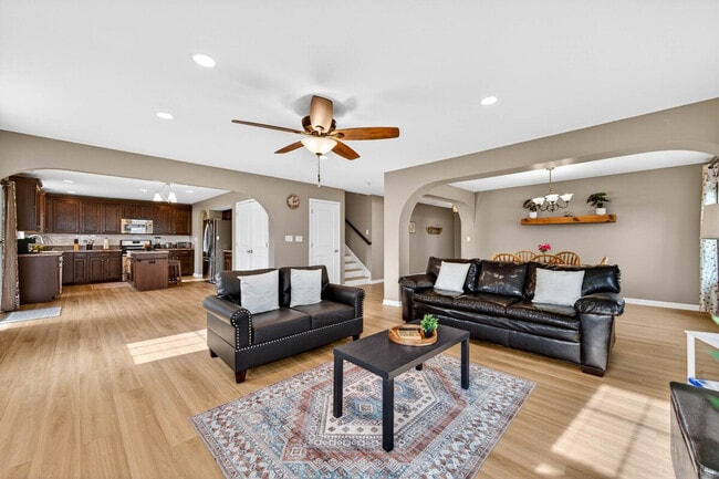 Photo - 1961 Creek Bank Dr Unidad SI ID1397944P