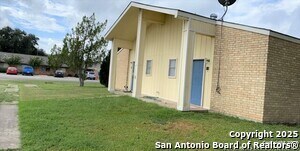 Photo - 657 E 4th St Unit 13