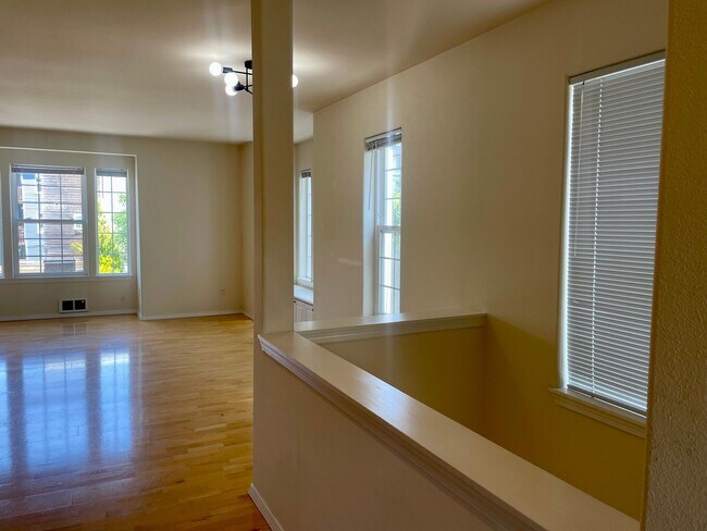 Photo - Light Filled Townhome - Judkins Park