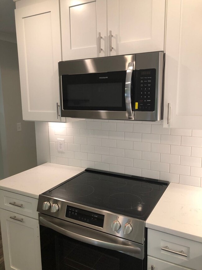 Photo - 720 Terry Ln