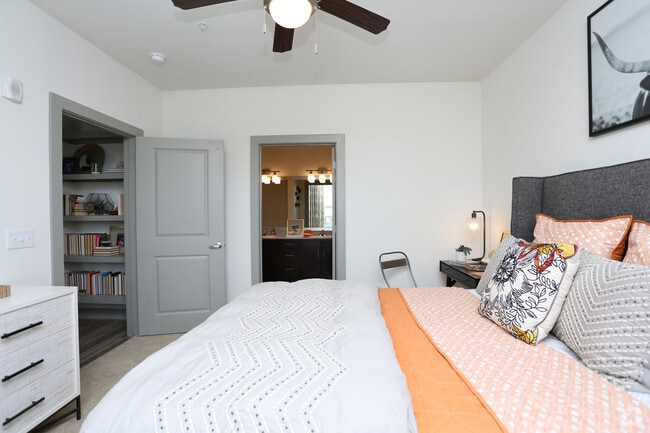 2 Br, Master Bedroom
