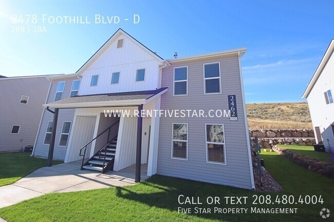 Building Photo - NEW 2023 CONSTRUCTION! Visit rentfivestar.... Unit D Rental