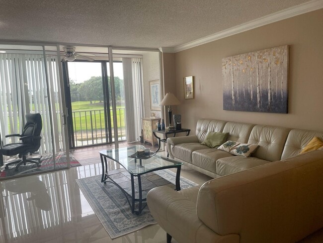 Photo - 4539 Luxemburg Ct Unit 202