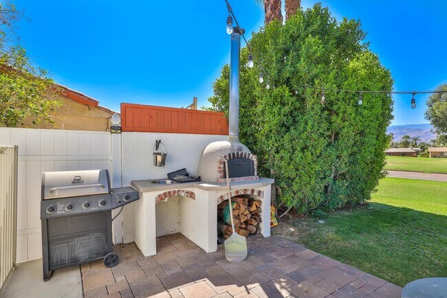Photo - 42020 Tennessee Ave