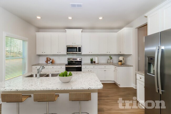 Photo - 115 Queenshall Rd