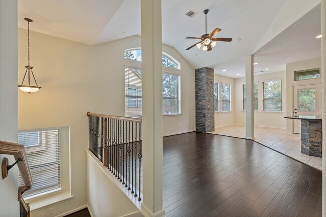 Photo - 174 Cheswood Forest Dr