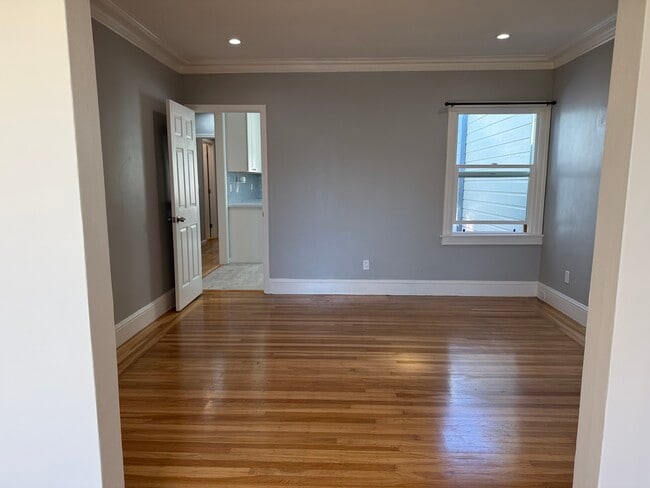 Photo - 806 42nd Ave