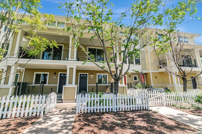 Building Photo - 40733 Greystone Ter Rental