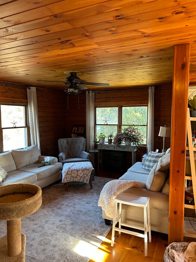 Photo - 69 Salisbury Ave