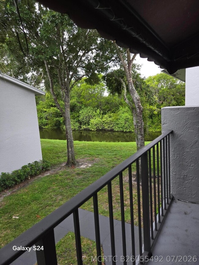 Photo - 1141 Lake Victoria Dr Unit H